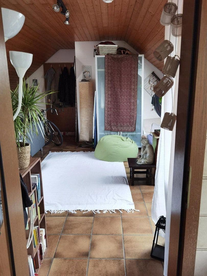Prenájom bytu 1-izbový 40 m², Auf der Ayl 59, Trier, Porýnie-Falcko Prenájom bytu 1-izbový 40 m², Auf der Ayl 59, Trier, Porýnie-Falcko