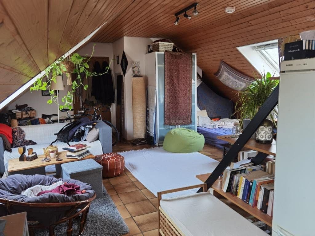 Prenájom bytu 1-izbový 40 m², Auf der Ayl 59, Trier, Porýnie-Falcko Prenájom bytu 1-izbový 40 m², Auf der Ayl 59, Trier, Porýnie-Falcko