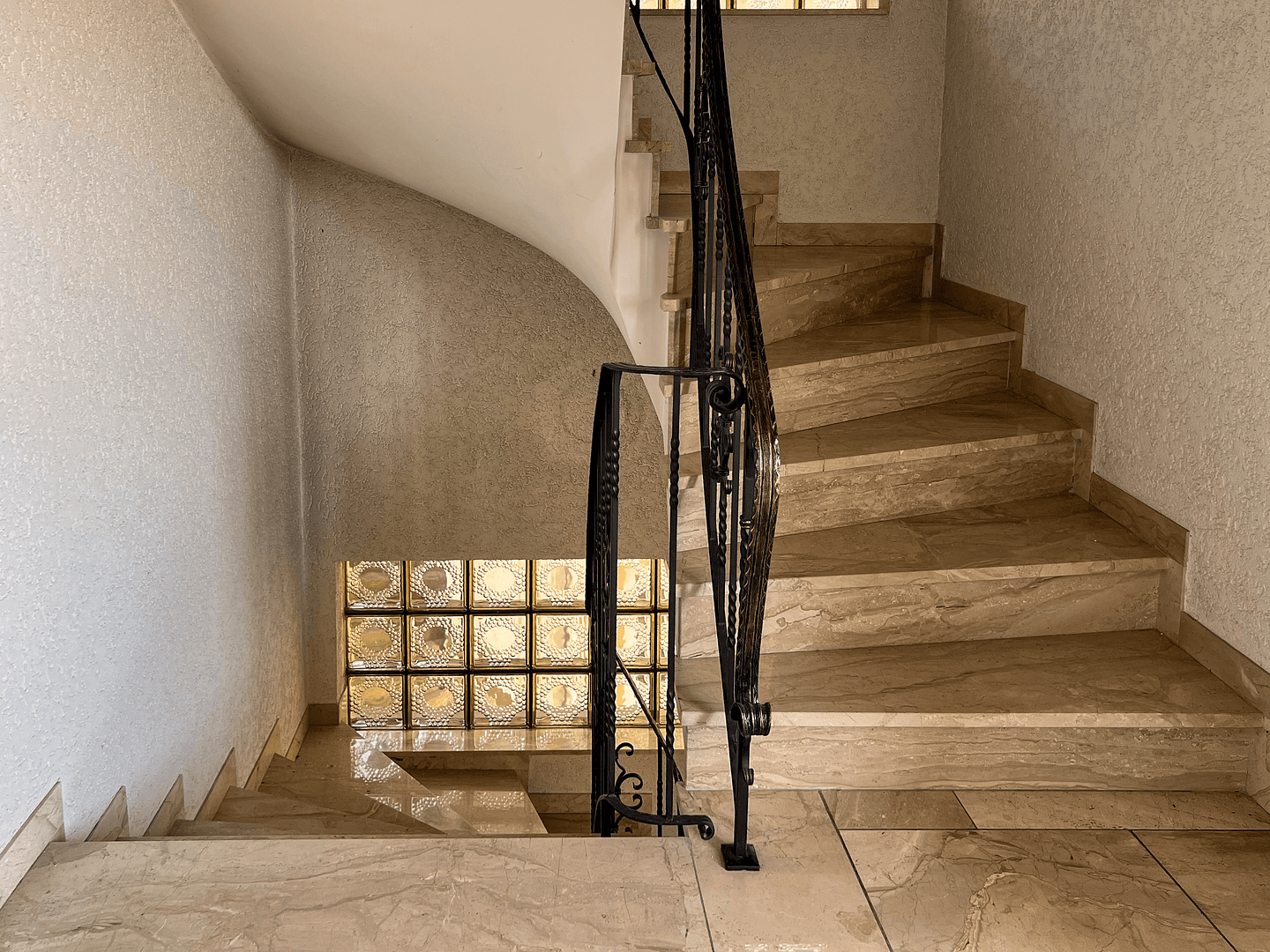 Predaj domu 250 m², pozemok 853 m², Staufenberg, Hesensko Predaj domu 250 m², pozemok 853 m², Staufenberg, Hesensko