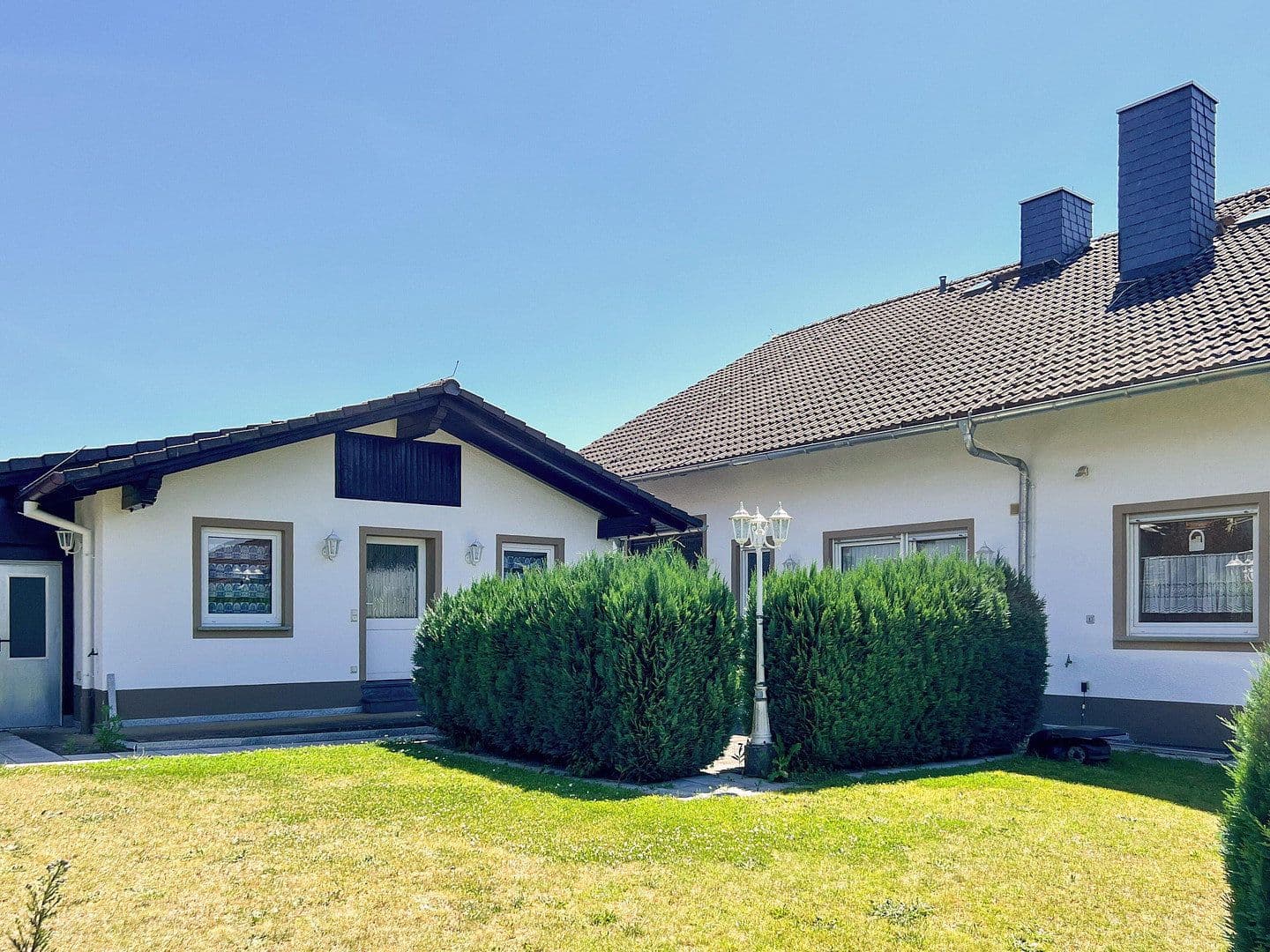 Predaj domu 250 m², pozemok 853 m², Staufenberg, Hesensko Predaj domu 250 m², pozemok 853 m², Staufenberg, Hesensko
