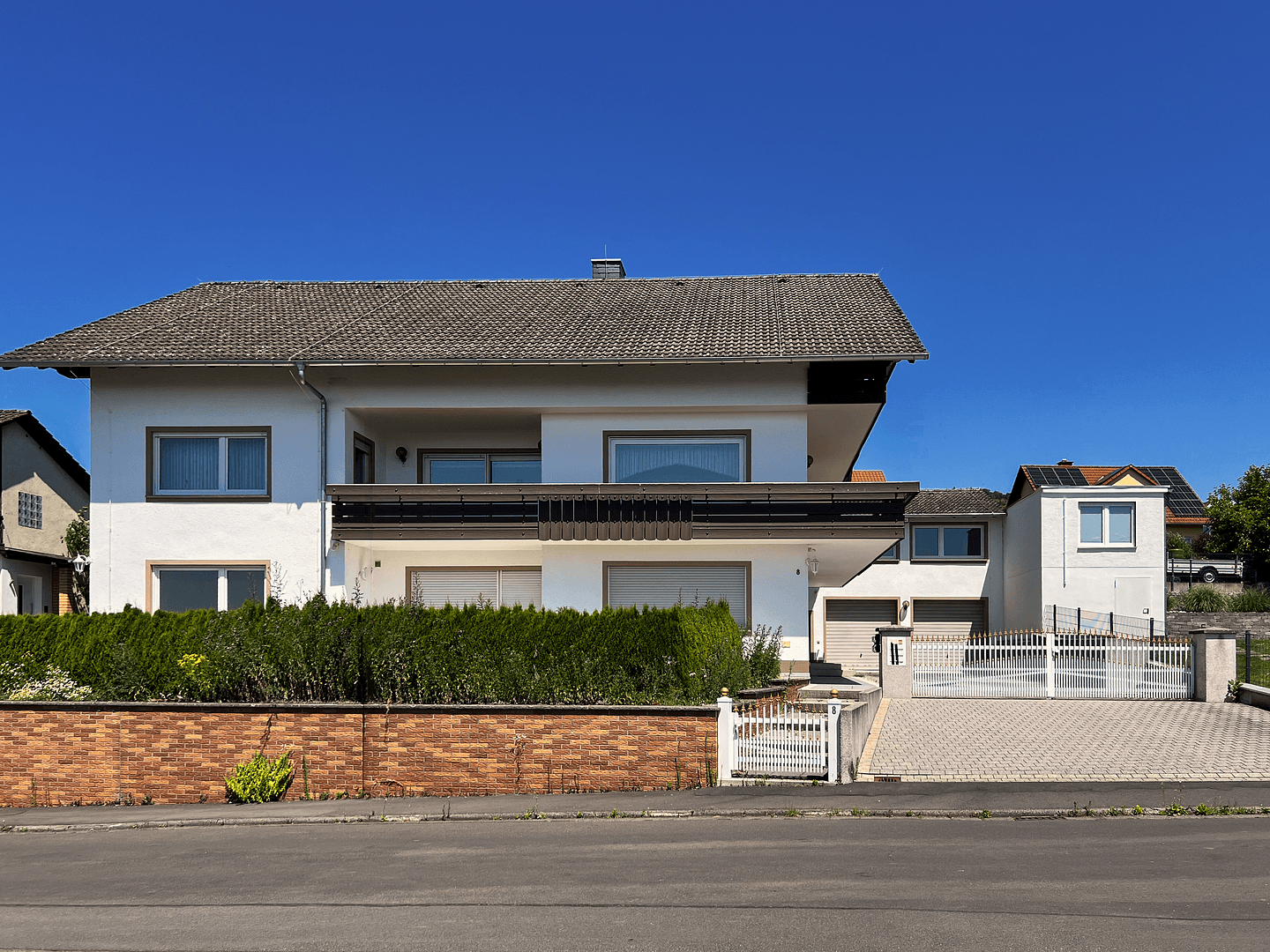 Predaj domu 250 m², pozemok 853 m², Staufenberg, Hesensko Predaj domu 250 m², pozemok 853 m², Staufenberg, Hesensko