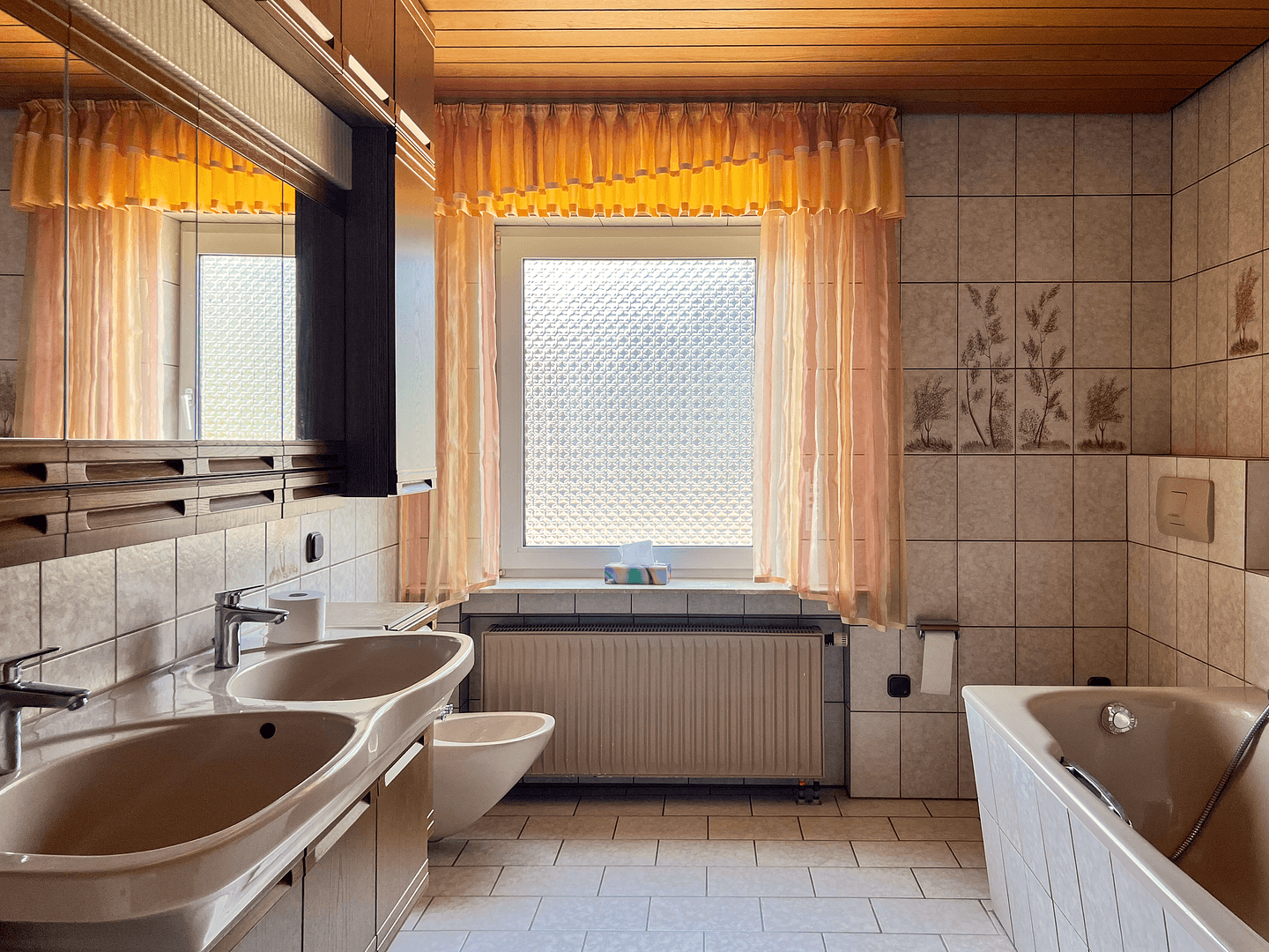 Predaj domu 250 m², pozemok 853 m², Staufenberg, Hesensko Predaj domu 250 m², pozemok 853 m², Staufenberg, Hesensko