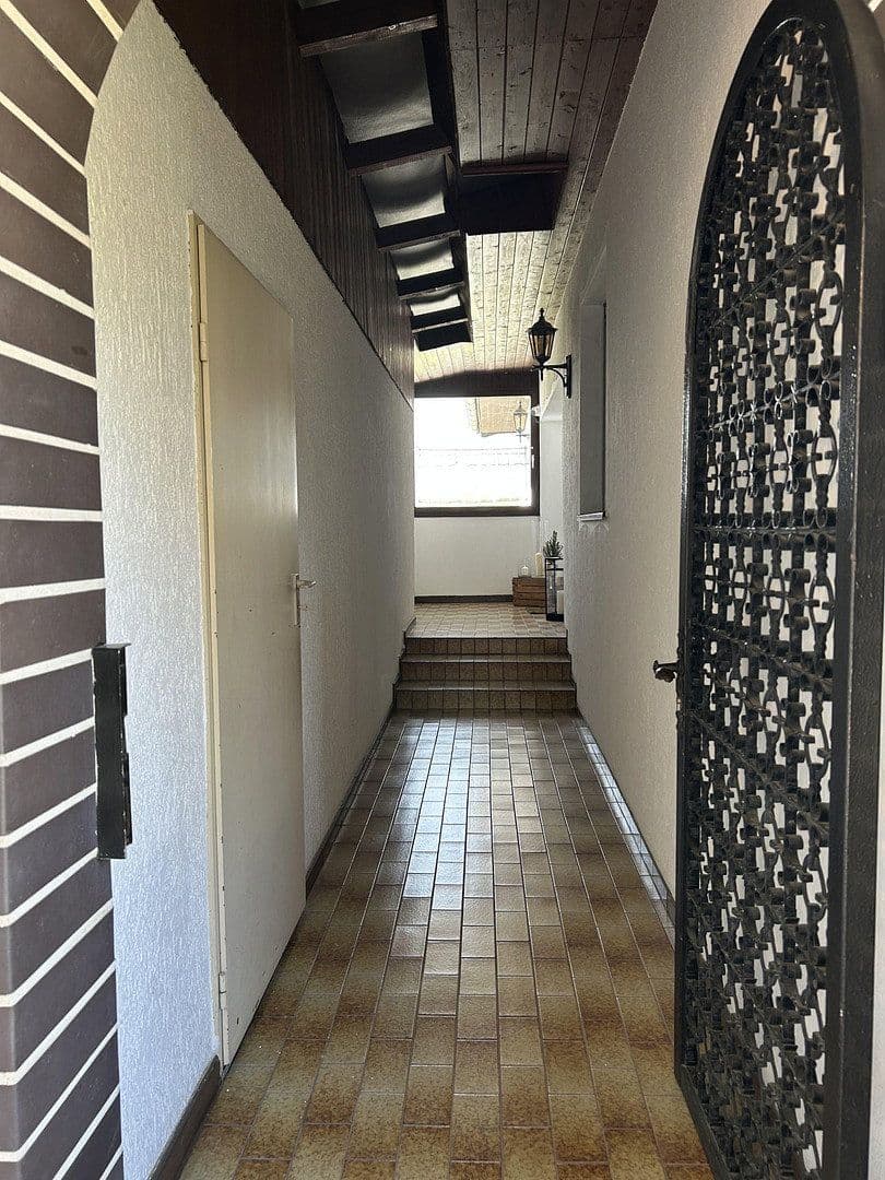 Predaj domu 200 m², pozemok 628 m², Hammersbach, Hesensko Predaj domu 200 m², pozemok 628 m², Hammersbach, Hesensko