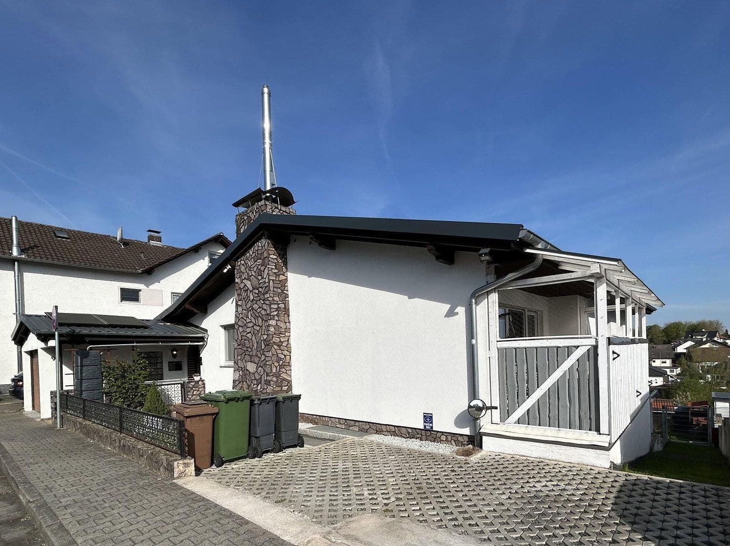 Predaj domu 200 m², pozemok 628 m², Hammersbach, Hesensko Predaj domu 200 m², pozemok 628 m², Hammersbach, Hesensko