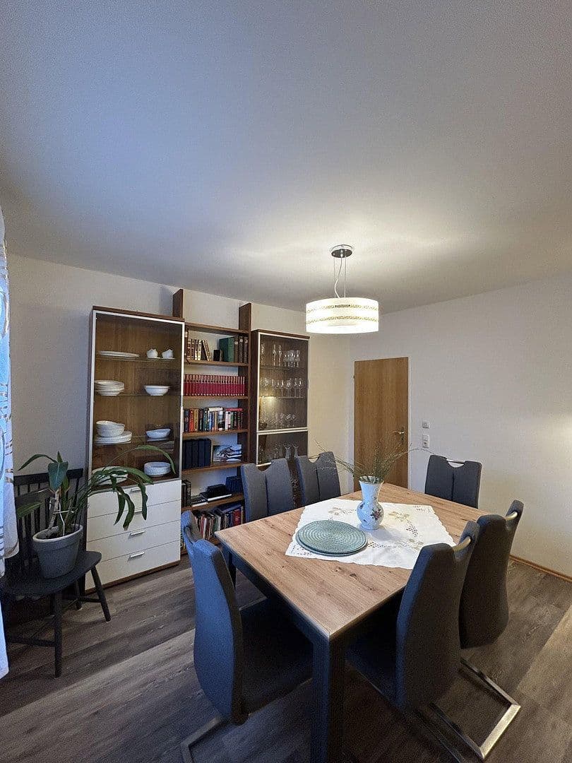 Predaj domu 200 m², pozemok 628 m², Hammersbach, Hesensko Predaj domu 200 m², pozemok 628 m², Hammersbach, Hesensko