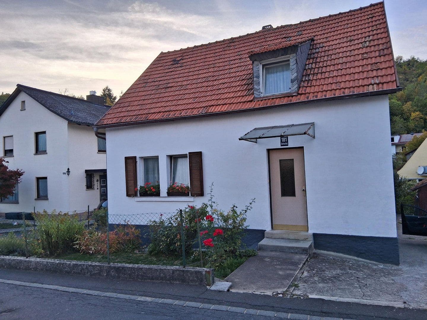 Predaj pozemku 715 m², Würzburg-Unterdürrbach, Bavorsko Predaj pozemku 715 m², Würzburg-Unterdürrbach, Bavorsko
