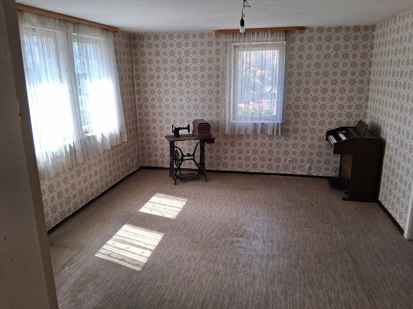 Predaj pozemku 715 m², Würzburg-Unterdürrbach, Bavorsko Predaj pozemku 715 m², Würzburg-Unterdürrbach, Bavorsko