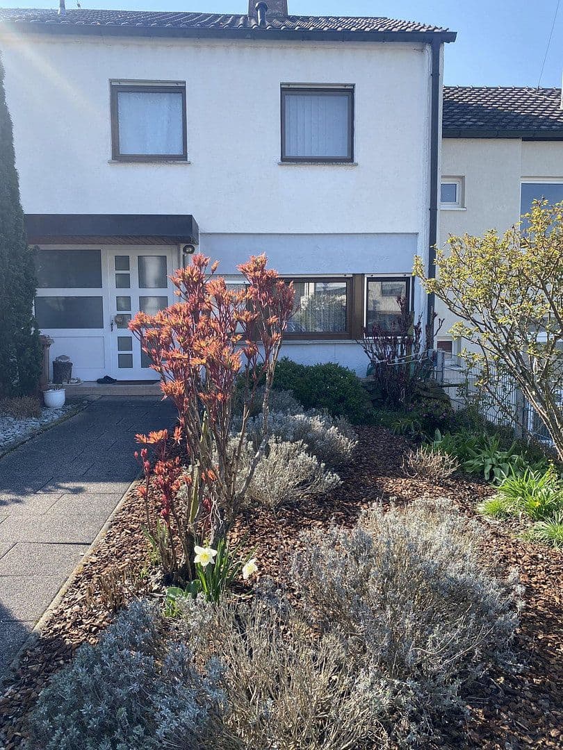 Predaj domu 82 m², pozemok 241 m², Remseck am Neckar, Bádensko-Wurttembersko Predaj domu 82 m², pozemok 241 m², Remseck am Neckar, Bádensko-Wurttembersko