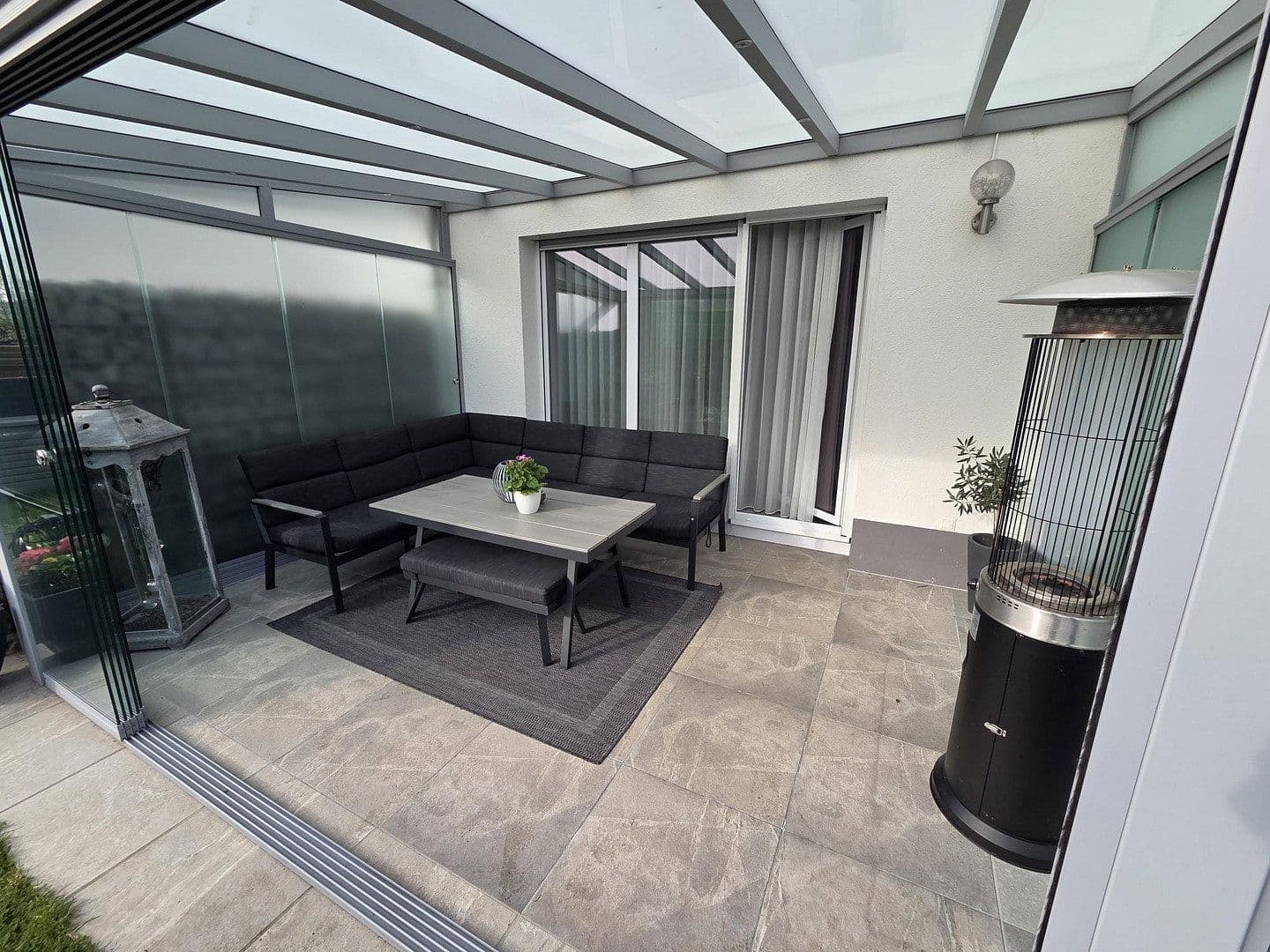 Predaj domu 141 m², pozemok 204 m², Laudenbach, Bádensko-Wurttembersko Predaj domu 141 m², pozemok 204 m², Laudenbach, Bádensko-Wurttembersko