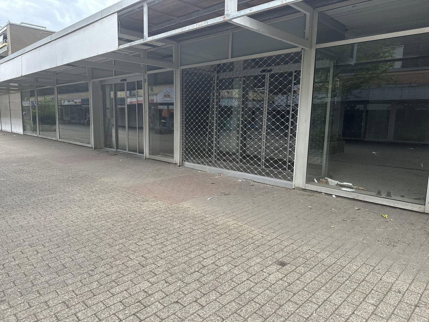 Prenájom nebytového priestoru 1.236 m², MierendorffWeg 19, Essen, Severné Porýnie - Westfálsko Prenájom nebytového priestoru 1.236 m², MierendorffWeg 19, Essen, Severné Porýnie - Westfálsko