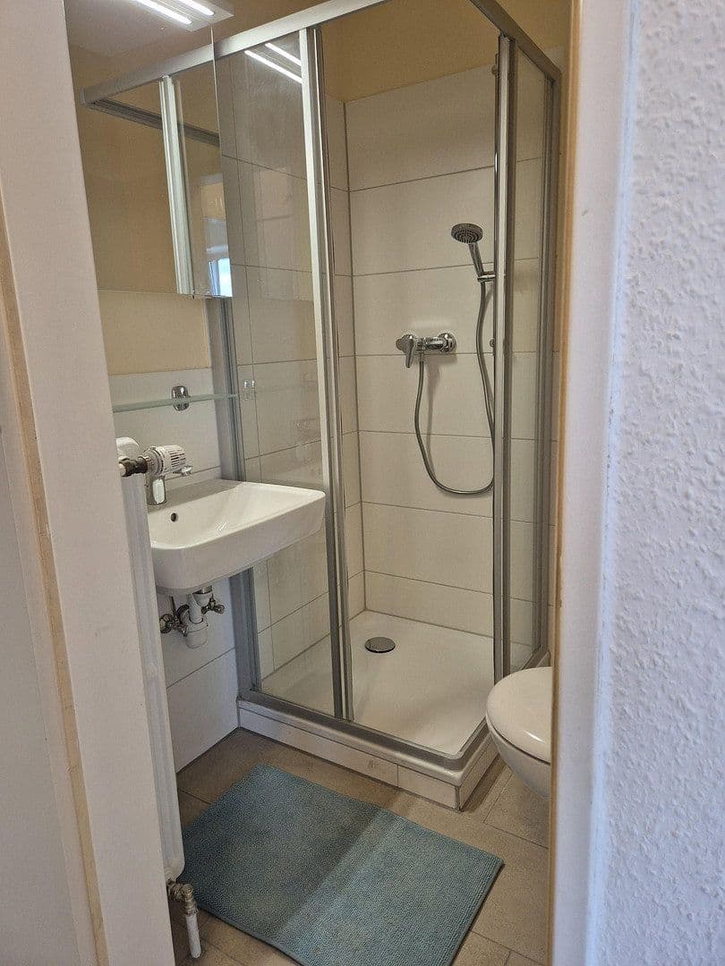 Prenájom bytu 2-izbový 45 m², Bonn Bad Godesberg, Severné Porýnie - Westfálsko Prenájom bytu 2-izbový 45 m², Bonn Bad Godesberg, Severné Porýnie - Westfálsko