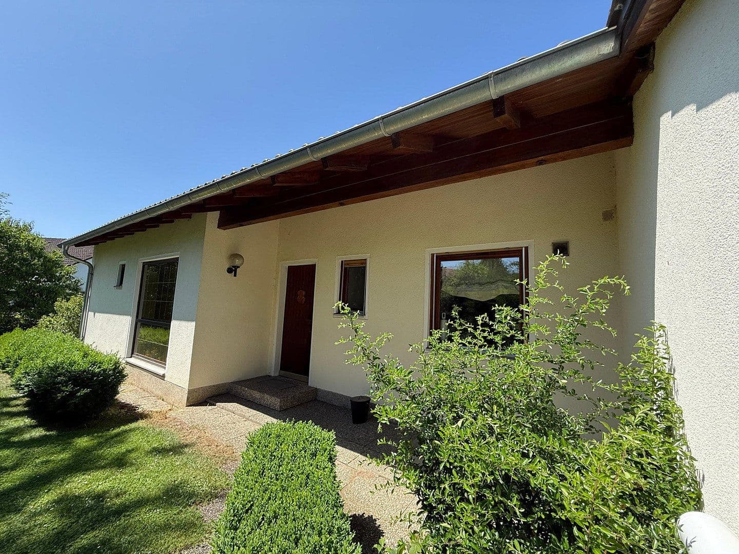 Predaj domu 180 m², pozemok 1.660 m², Sulzbach-Rosenberg, Bavorsko Predaj domu 180 m², pozemok 1.660 m², Sulzbach-Rosenberg, Bavorsko