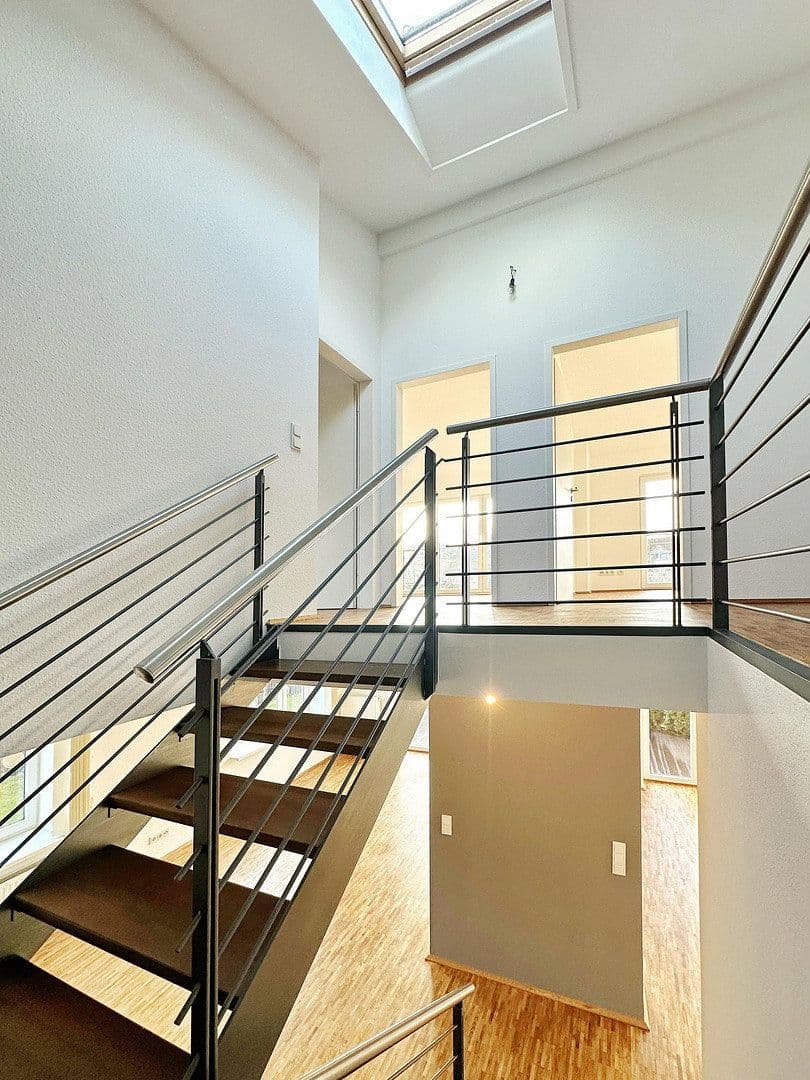 Predaj domu 235 m², pozemok 580 m², Bergisch Gladbach, Severné Porýnie - Westfálsko Predaj domu 235 m², pozemok 580 m², Bergisch Gladbach, Severné Porýnie - Westfálsko