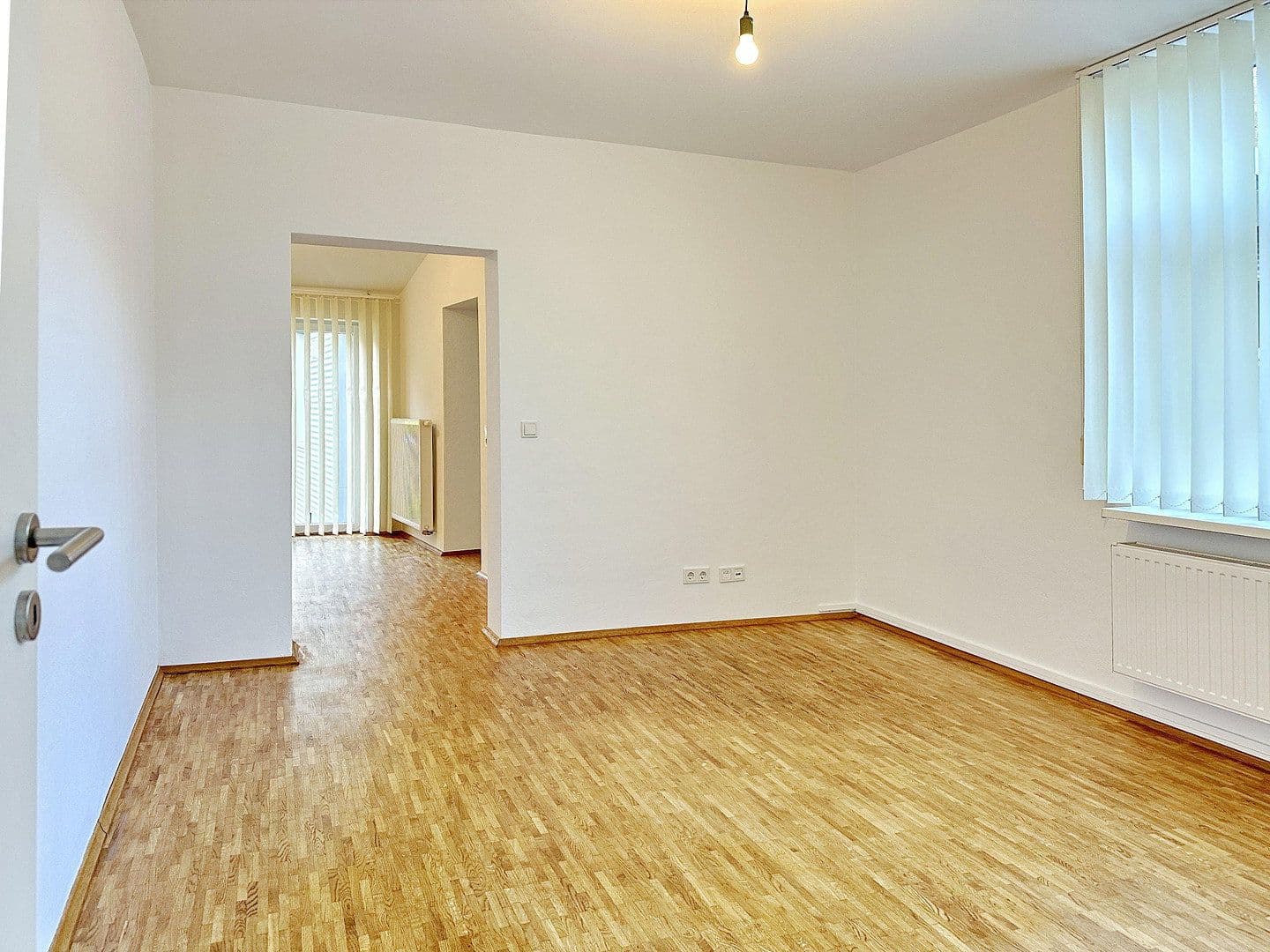 Predaj domu 235 m², pozemok 580 m², Bergisch Gladbach, Severné Porýnie - Westfálsko Predaj domu 235 m², pozemok 580 m², Bergisch Gladbach, Severné Porýnie - Westfálsko