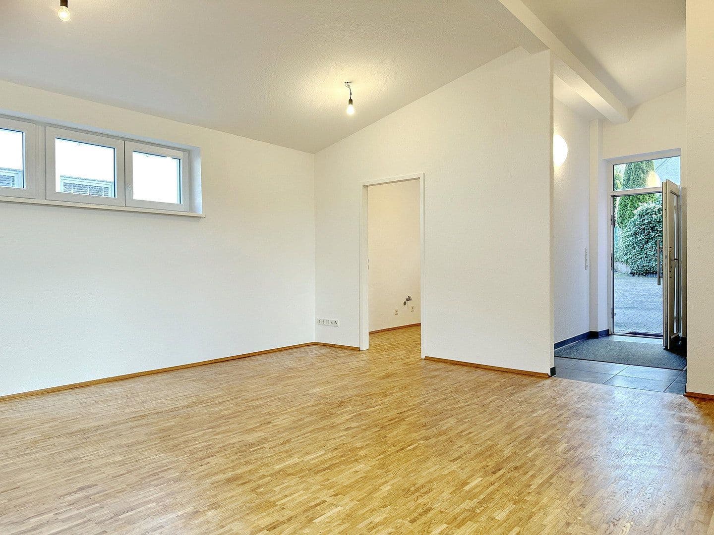Predaj domu 235 m², pozemok 580 m², Bergisch Gladbach, Severné Porýnie - Westfálsko Predaj domu 235 m², pozemok 580 m², Bergisch Gladbach, Severné Porýnie - Westfálsko