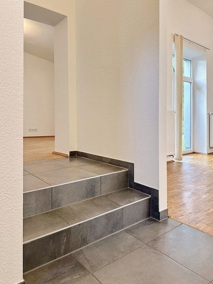 Predaj domu 235 m², pozemok 580 m², Bergisch Gladbach, Severné Porýnie - Westfálsko Predaj domu 235 m², pozemok 580 m², Bergisch Gladbach, Severné Porýnie - Westfálsko