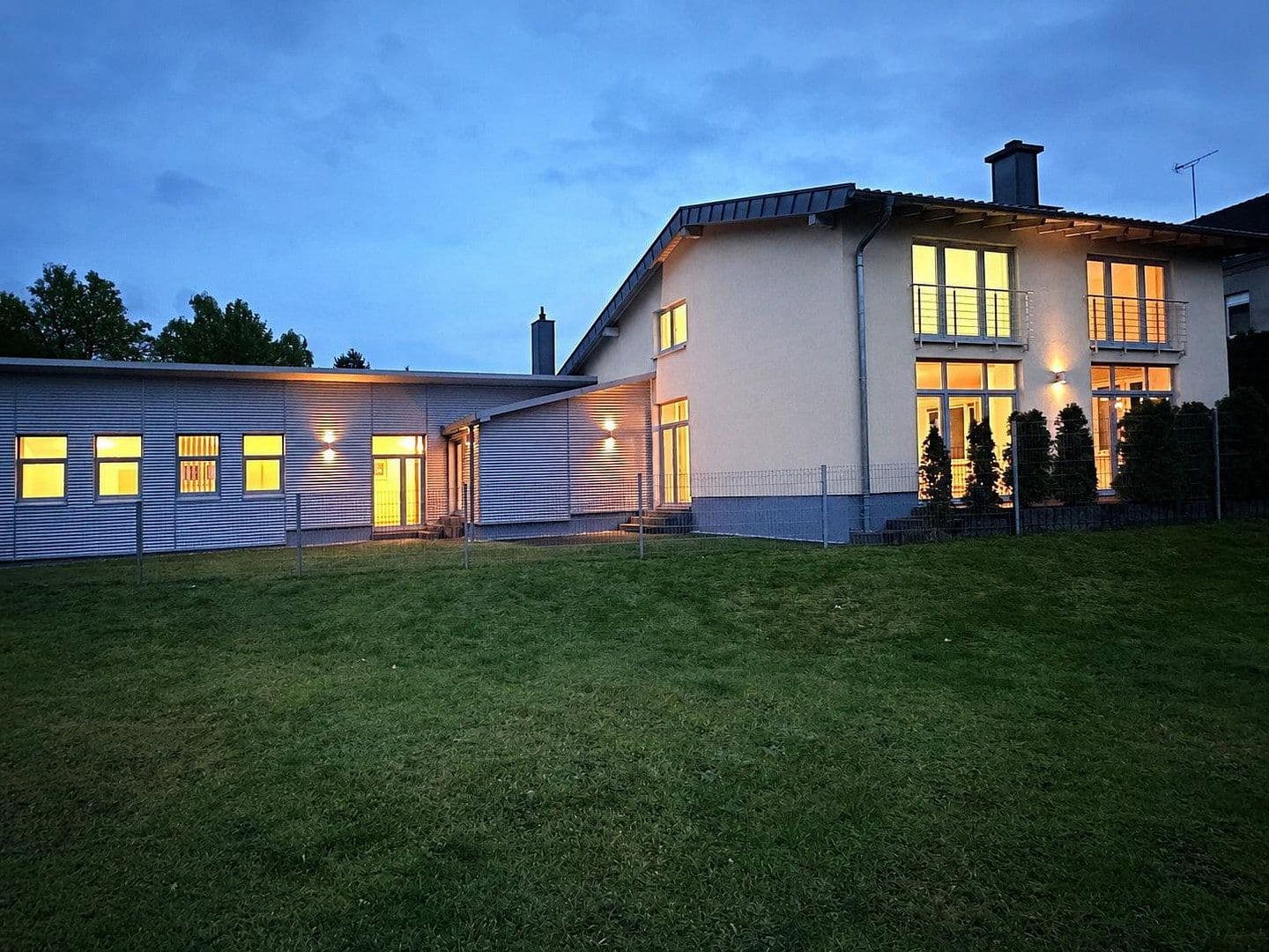Predaj domu 235 m², pozemok 580 m², Bergisch Gladbach, Severné Porýnie - Westfálsko Predaj domu 235 m², pozemok 580 m², Bergisch Gladbach, Severné Porýnie - Westfálsko