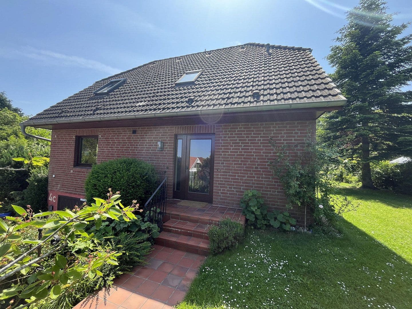 Predaj domu 140 m², pozemok 1.750 m², Heiligenhafen, Šlezvicko-Holštajnsko Predaj domu 140 m², pozemok 1.750 m², Heiligenhafen, Šlezvicko-Holštajnsko