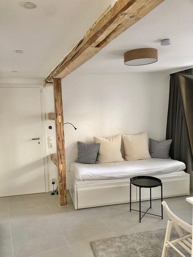 Prenájom bytu 1-izbový 27 m², Stuttgart, Bádensko-Wurttembersko Prenájom bytu 1-izbový 27 m², Stuttgart, Bádensko-Wurttembersko