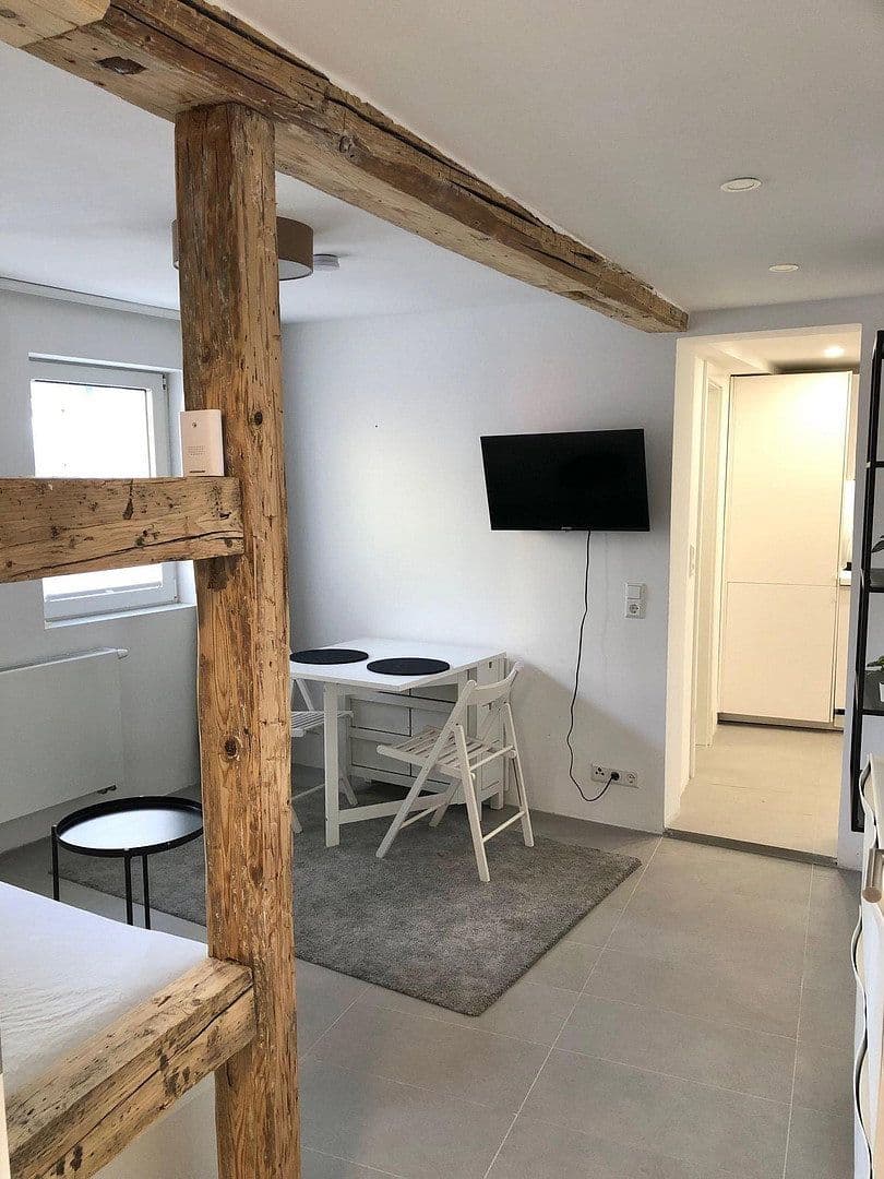 Prenájom bytu 1-izbový 27 m², Stuttgart, Bádensko-Wurttembersko Prenájom bytu 1-izbový 27 m², Stuttgart, Bádensko-Wurttembersko