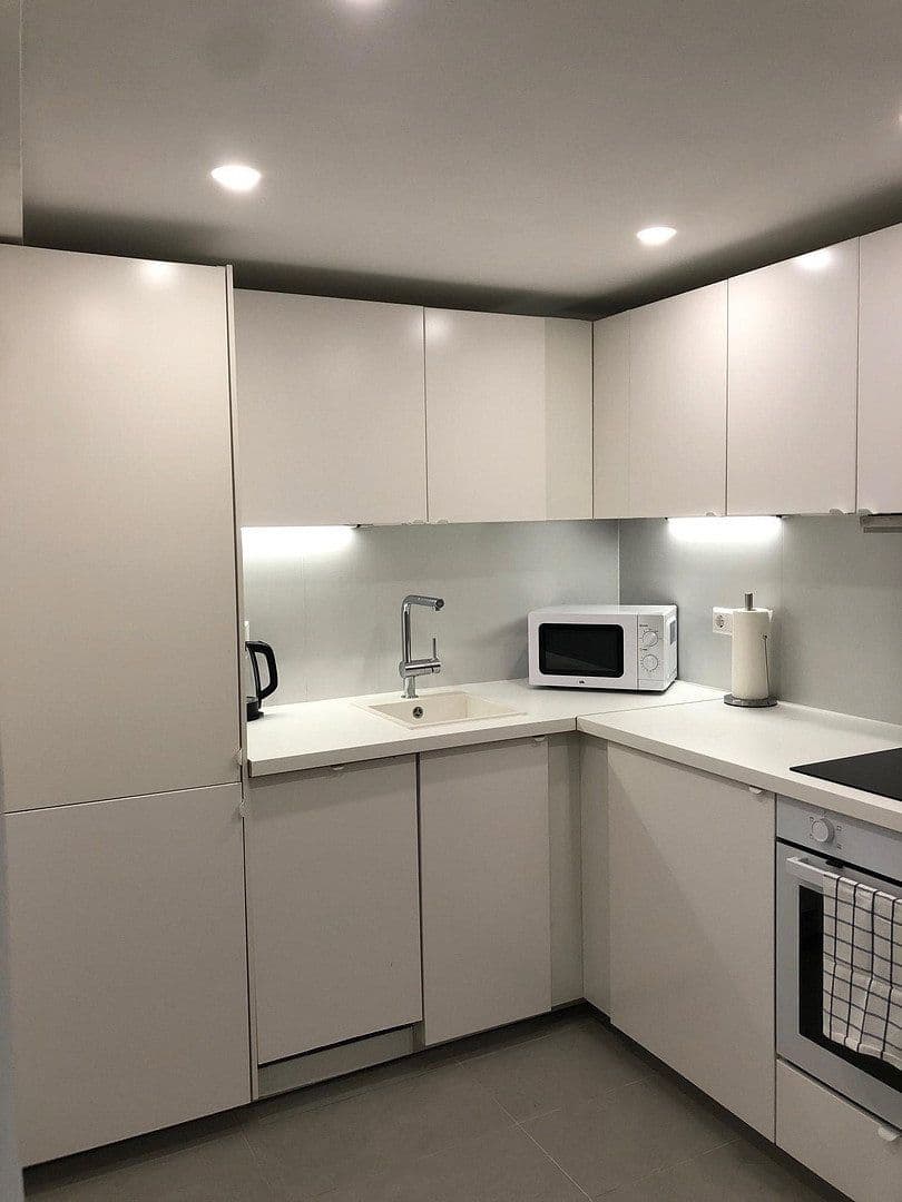 Prenájom bytu 1-izbový 27 m², Stuttgart, Bádensko-Wurttembersko Prenájom bytu 1-izbový 27 m², Stuttgart, Bádensko-Wurttembersko