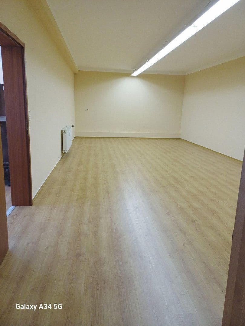Prenájom nebytového priestoru 1.000 m², Wartburgstr. 5, Eisenach, Durínsko Prenájom nebytového priestoru 1.000 m², Wartburgstr. 5, Eisenach, Durínsko