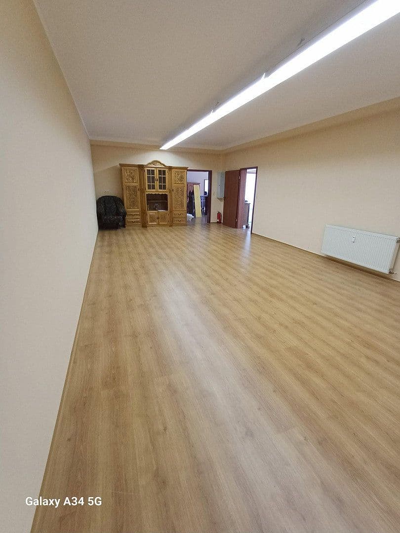 Prenájom nebytového priestoru 1.000 m², Wartburgstr. 5, Eisenach, Durínsko Prenájom nebytového priestoru 1.000 m², Wartburgstr. 5, Eisenach, Durínsko