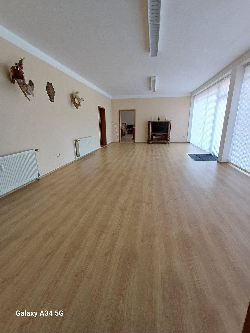 Prenájom nebytového priestoru 1.000 m², Wartburgstr. 5, Eisenach, Durínsko Prenájom nebytového priestoru 1.000 m², Wartburgstr. 5, Eisenach, Durínsko