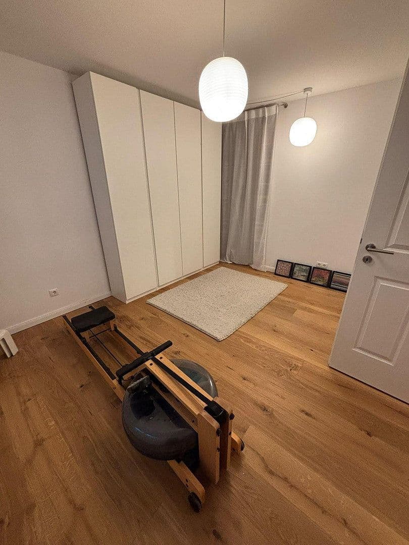 Prenájom bytu 4-izbový 121 m², Karwinskistr., 61, München, Bavorsko Prenájom bytu 4-izbový 121 m², Karwinskistr., 61, München, Bavorsko