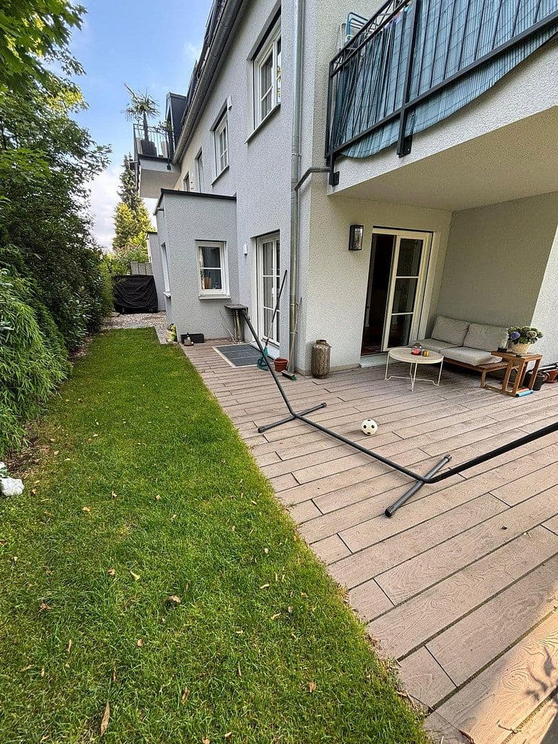 Prenájom bytu 4-izbový 121 m², Karwinskistr., 61, München, Bavorsko Prenájom bytu 4-izbový 121 m², Karwinskistr., 61, München, Bavorsko