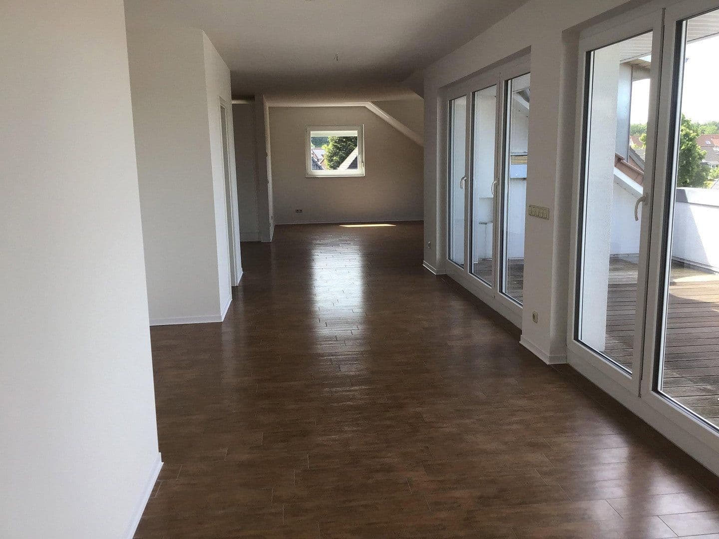 Predaj domu 540 m², pozemok 946 m², Lienert Str. 27, Oyten, Dolné Sasko Predaj domu 540 m², pozemok 946 m², Lienert Str. 27, Oyten, Dolné Sasko