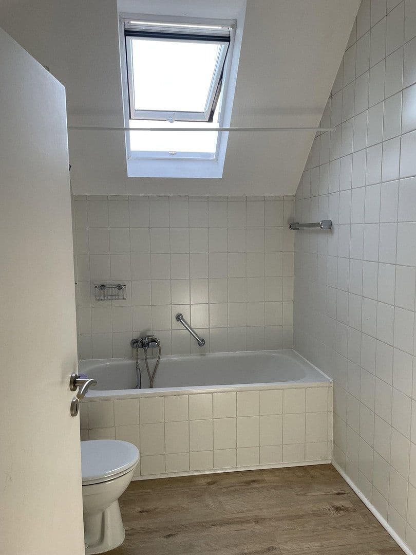 Prenájom bytu 2-izbový 52 m², Oestrich-Winkel, Hesensko Prenájom bytu 2-izbový 52 m², Oestrich-Winkel, Hesensko