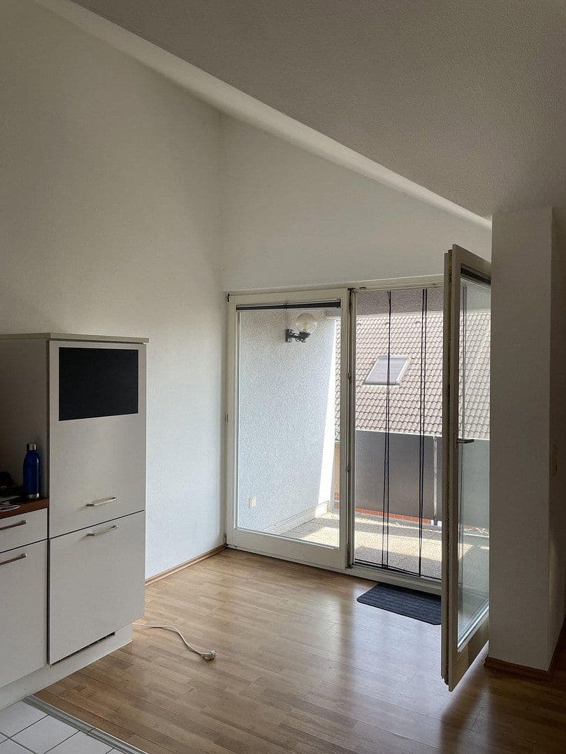 Prenájom bytu 2-izbový 52 m², Oestrich-Winkel, Hesensko Prenájom bytu 2-izbový 52 m², Oestrich-Winkel, Hesensko