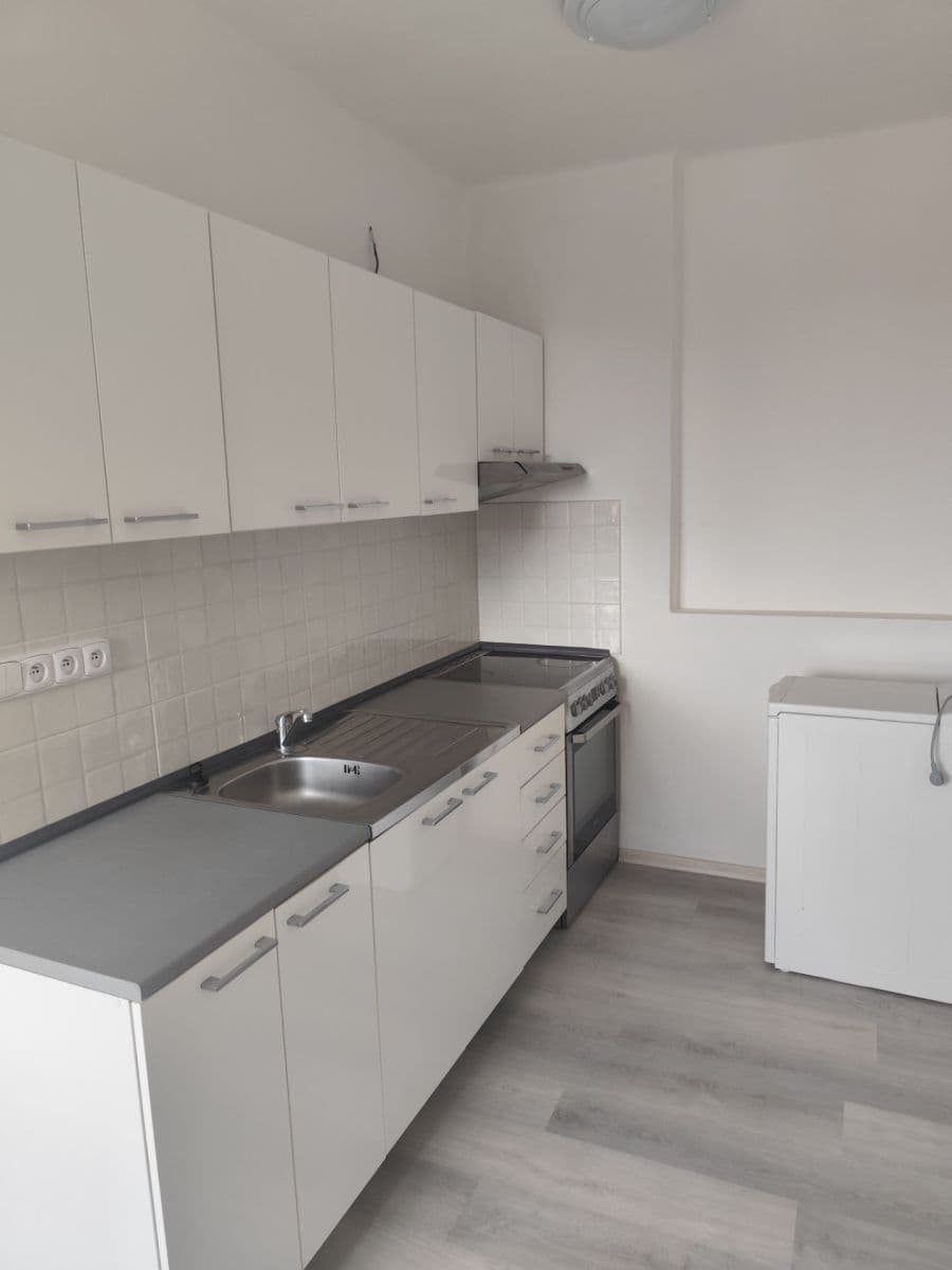 Prenájom bytu 2-izbový 60 m², Mírové náměstí, Dobříš, Středočeský kraj Prenájom bytu 2-izbový 60 m², Mírové náměstí, Dobříš, Středočeský kraj