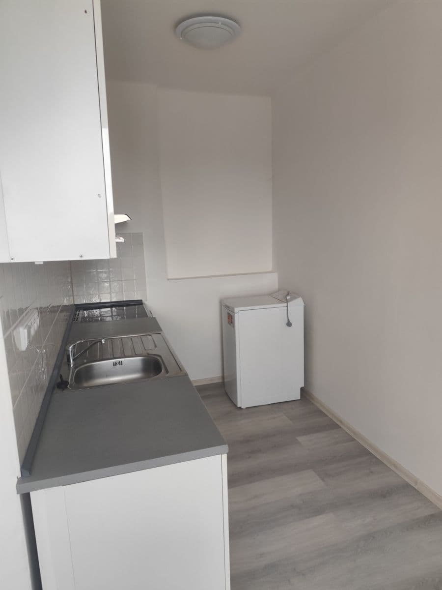Prenájom bytu 2-izbový 60 m², Mírové náměstí, Dobříš, Středočeský kraj Prenájom bytu 2-izbový 60 m², Mírové náměstí, Dobříš, Středočeský kraj