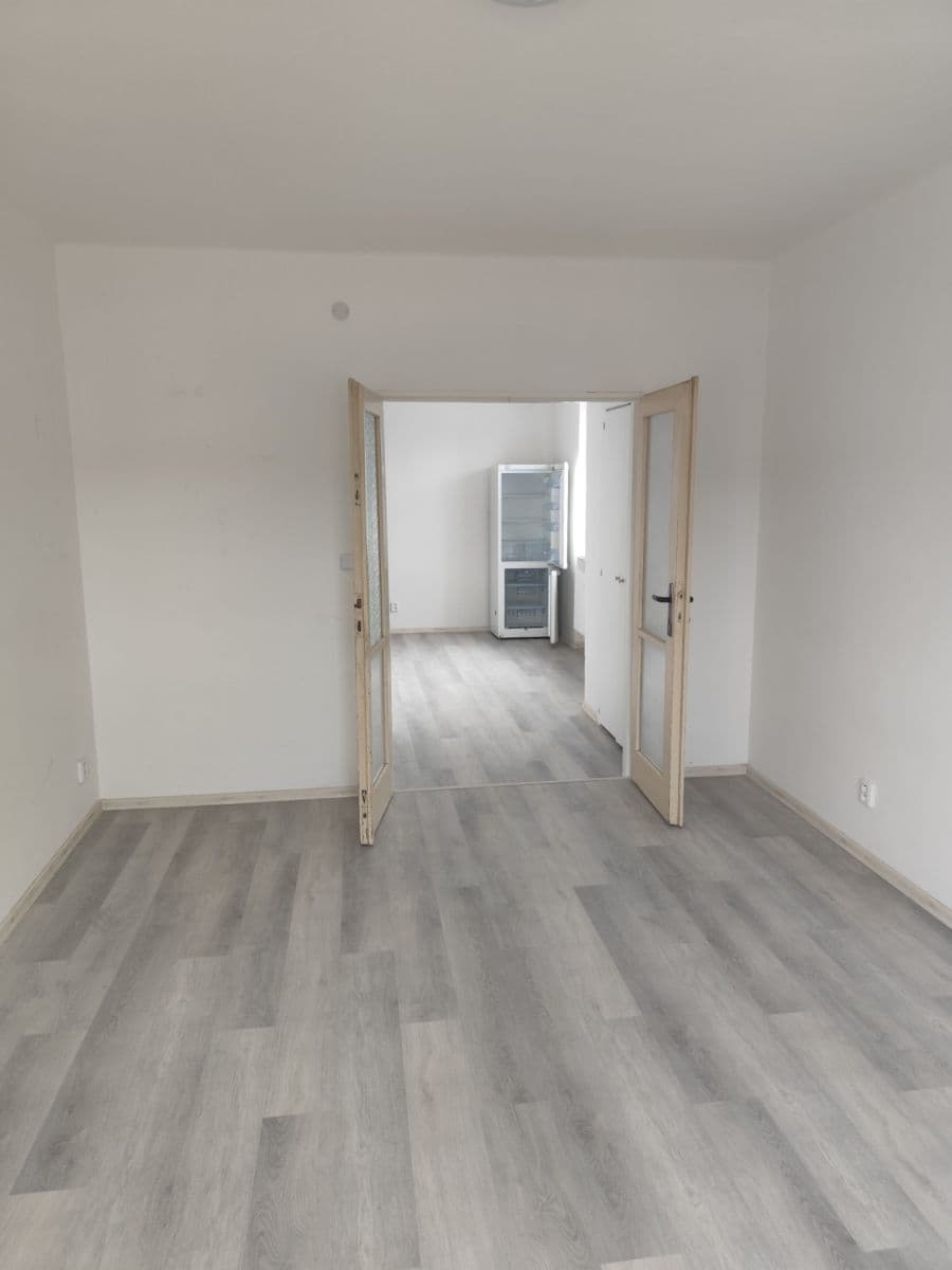 Prenájom bytu 2-izbový 60 m², Mírové náměstí, Dobříš, Středočeský kraj Prenájom bytu 2-izbový 60 m², Mírové náměstí, Dobříš, Středočeský kraj