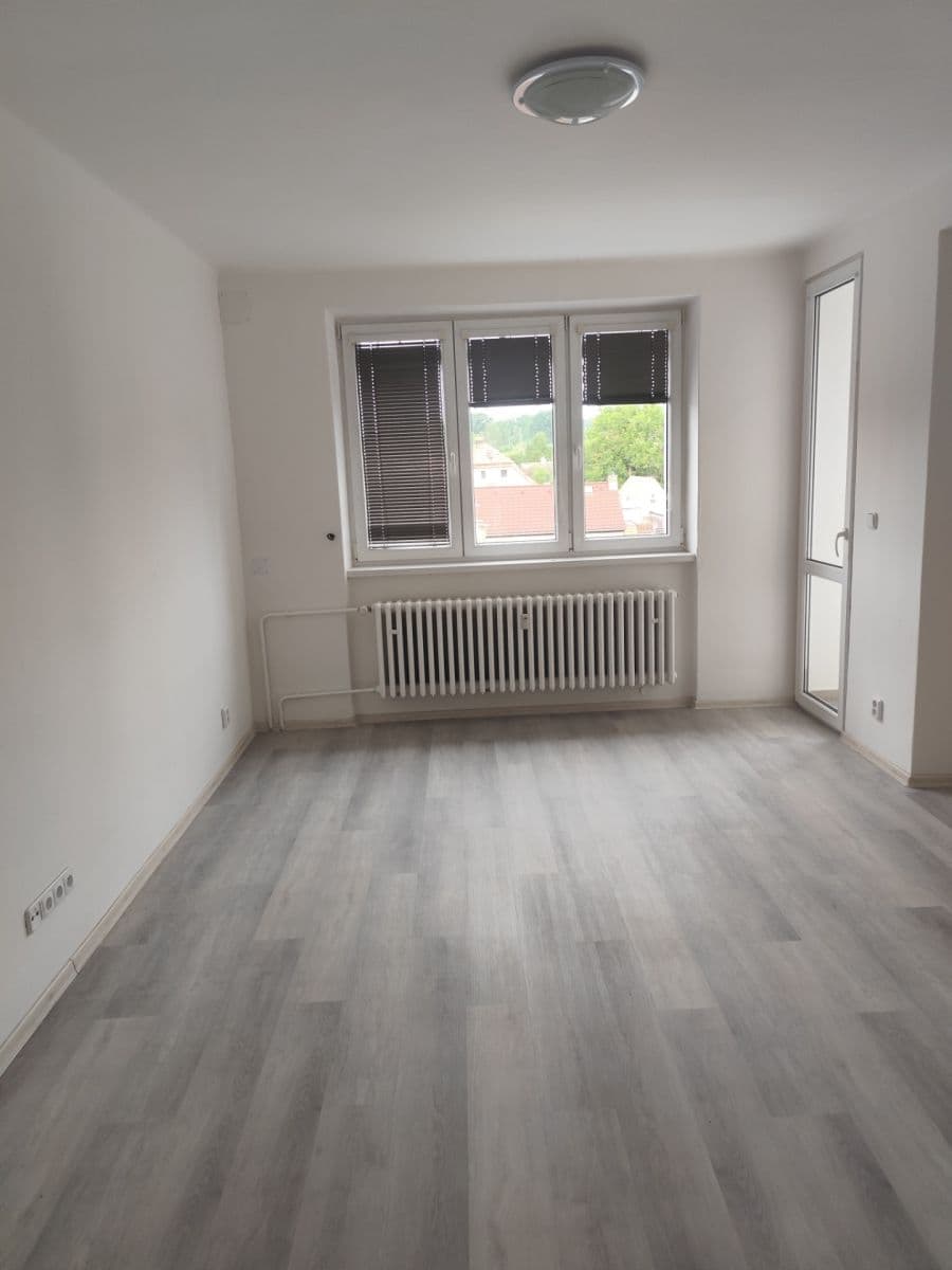 Prenájom bytu 2-izbový 60 m², Mírové náměstí, Dobříš, Středočeský kraj Prenájom bytu 2-izbový 60 m², Mírové náměstí, Dobříš, Středočeský kraj