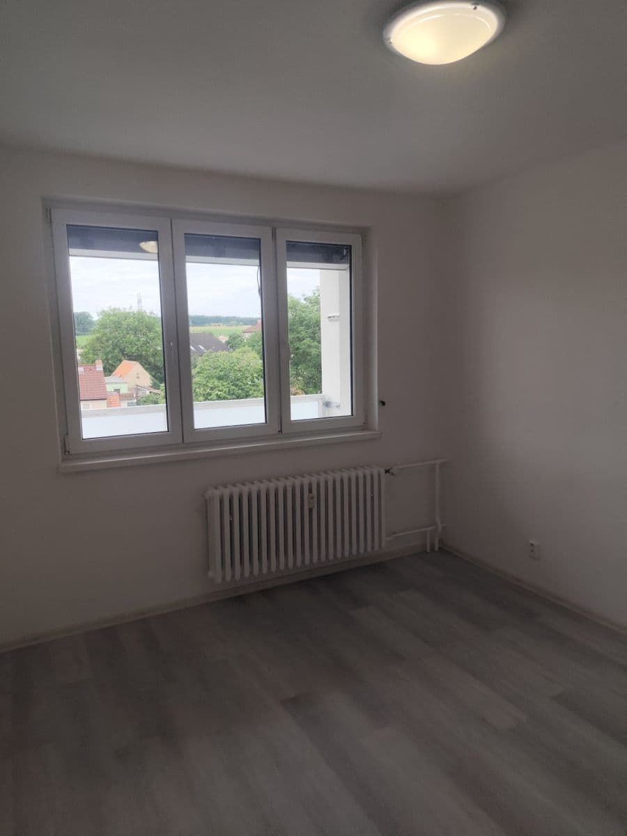 Prenájom bytu 2-izbový 60 m², Mírové náměstí, Dobříš, Středočeský kraj Prenájom bytu 2-izbový 60 m², Mírové náměstí, Dobříš, Středočeský kraj