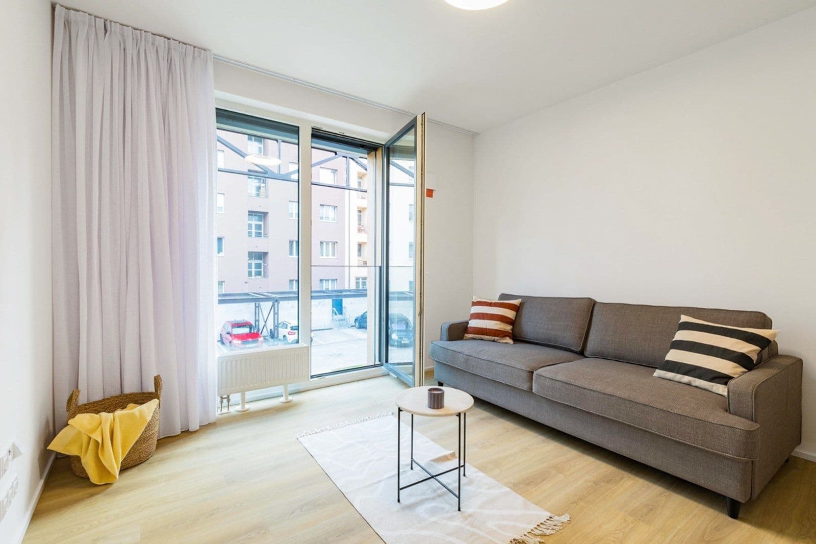 Prenájom bytu 3-izbový 62 m², Vrbenského, Praha, Praha Prenájom bytu 3-izbový 62 m², Vrbenského, Praha, Praha
