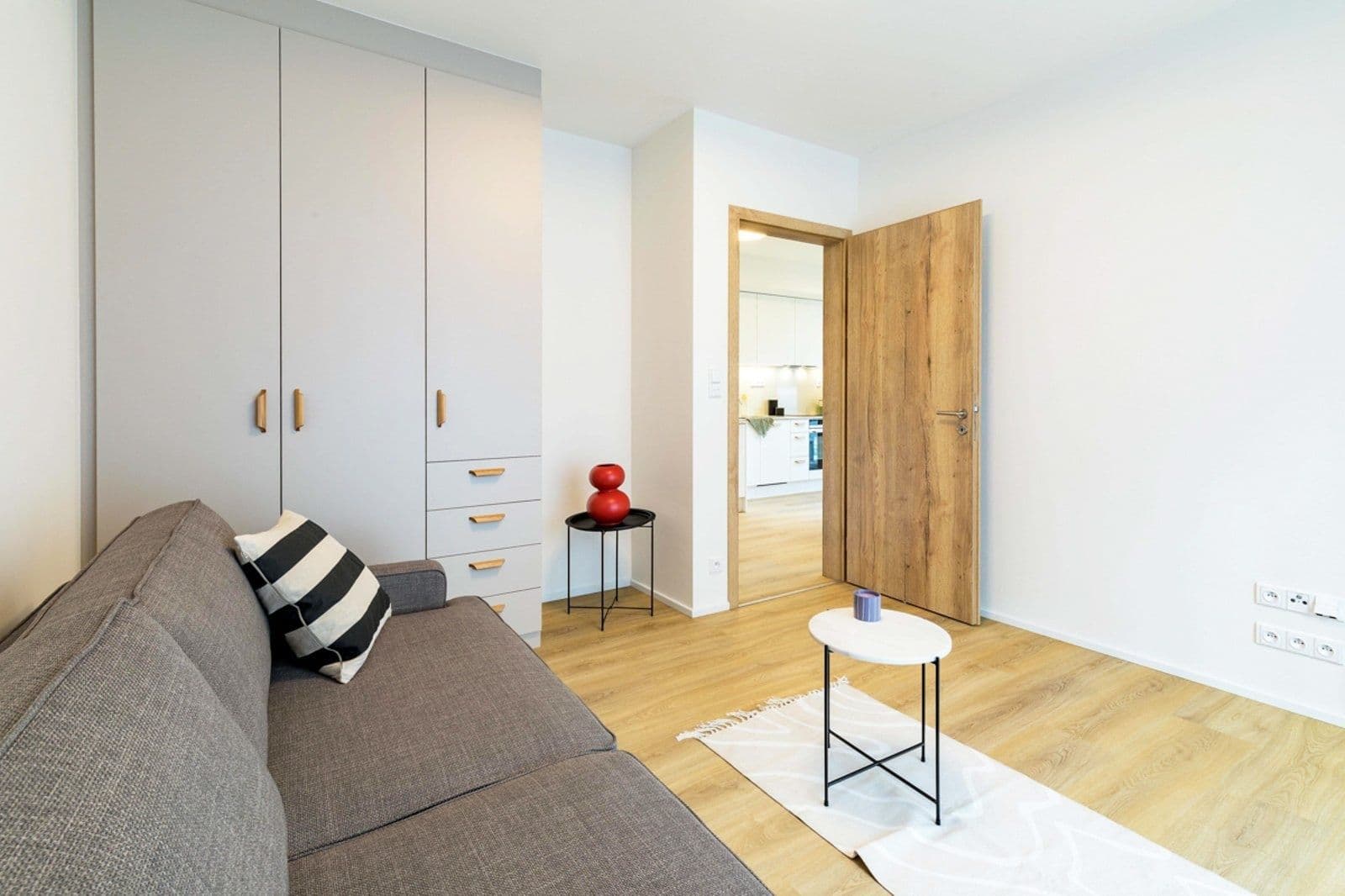 Prenájom bytu 3-izbový 62 m², Vrbenského, Praha, Praha Prenájom bytu 3-izbový 62 m², Vrbenského, Praha, Praha