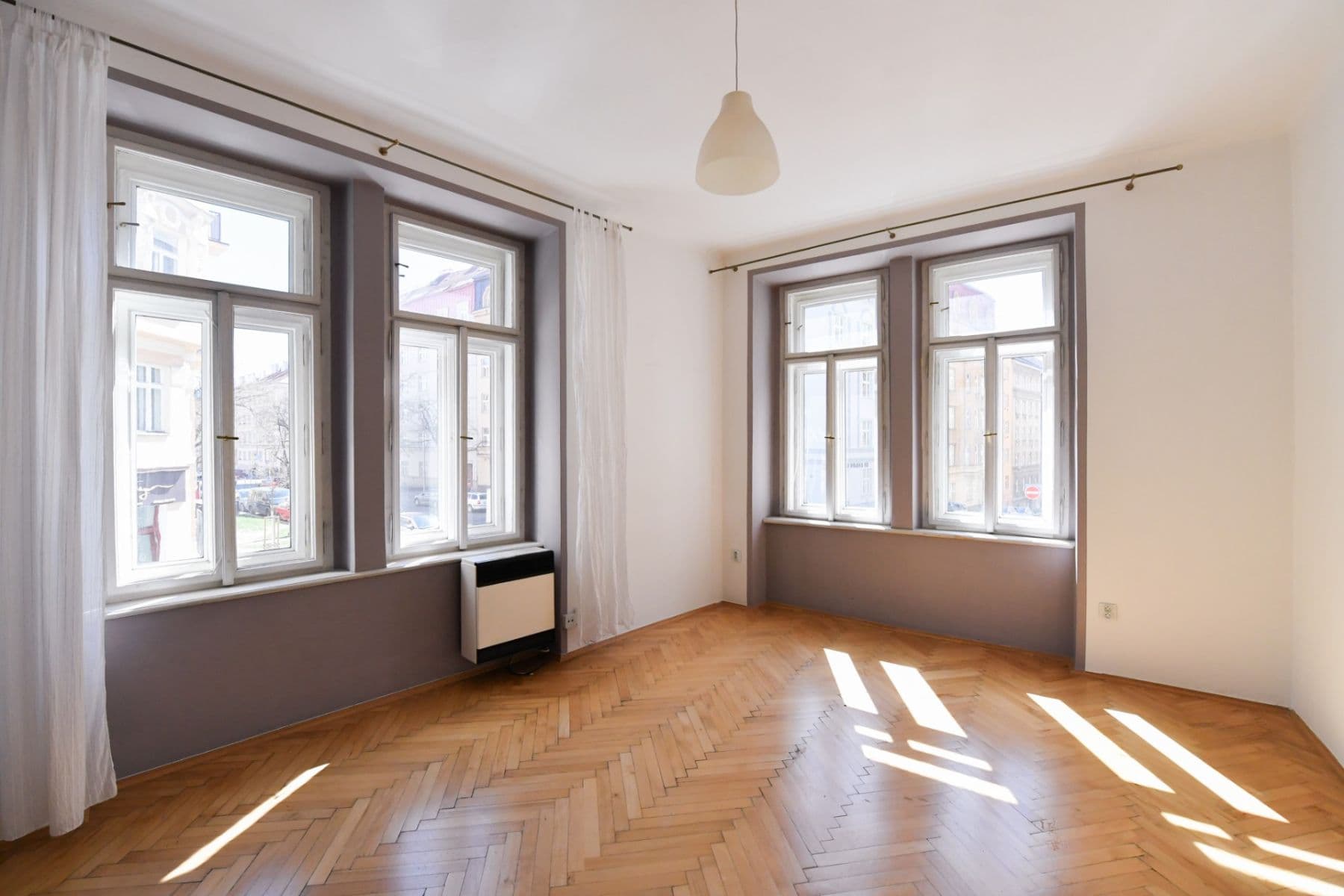 Prenájom bytu 2-izbový 53 m², Slovinská, Praha, Praha Prenájom bytu 2-izbový 53 m², Slovinská, Praha, Praha
