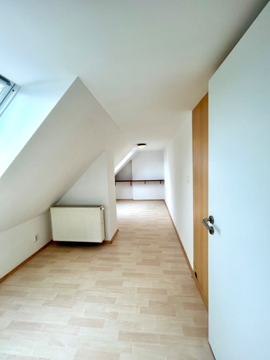 Predaj bytu 3-izbový 76 m², Křivoklátská, Praha, Praha Predaj bytu 3-izbový 76 m², Křivoklátská, Praha, Praha