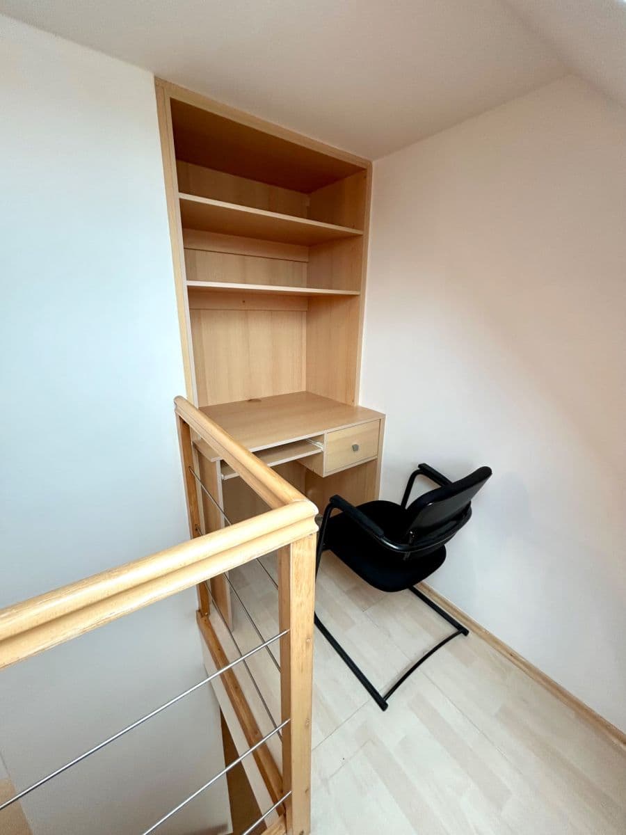 Predaj bytu 3-izbový 76 m², Křivoklátská, Praha, Praha Predaj bytu 3-izbový 76 m², Křivoklátská, Praha, Praha