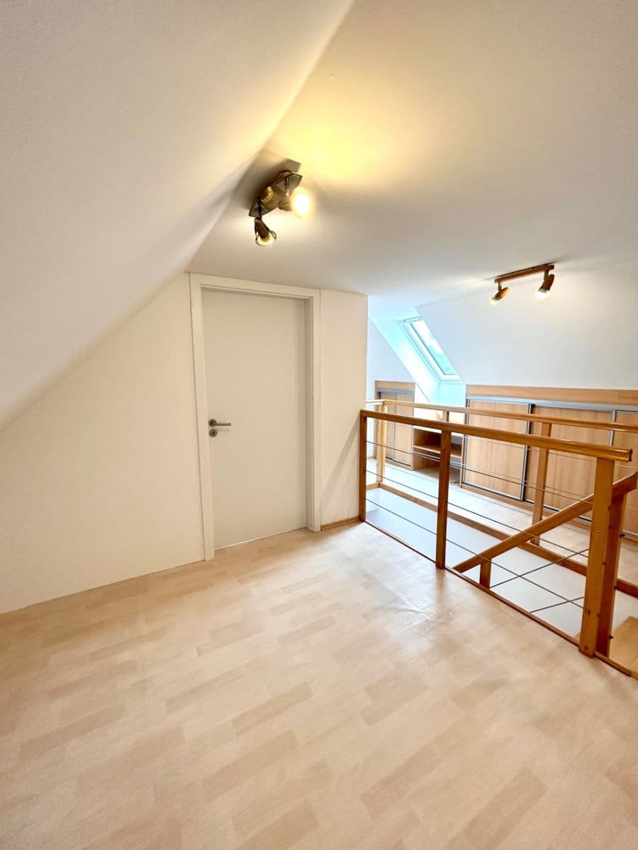 Predaj bytu 3-izbový 76 m², Křivoklátská, Praha, Praha Predaj bytu 3-izbový 76 m², Křivoklátská, Praha, Praha