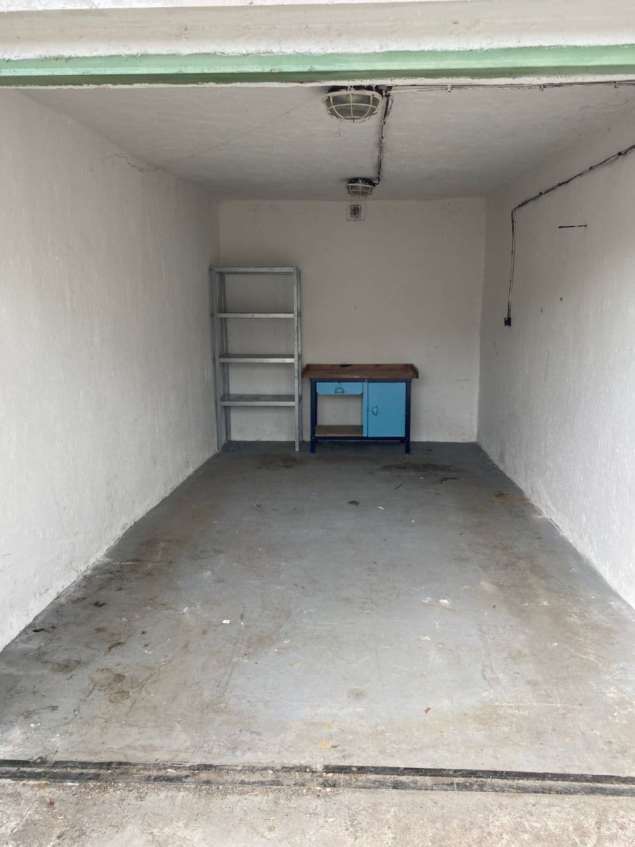 Prenájom garáže 20 m², Ostrov, Karlovarský kraj Prenájom garáže 20 m², Ostrov, Karlovarský kraj