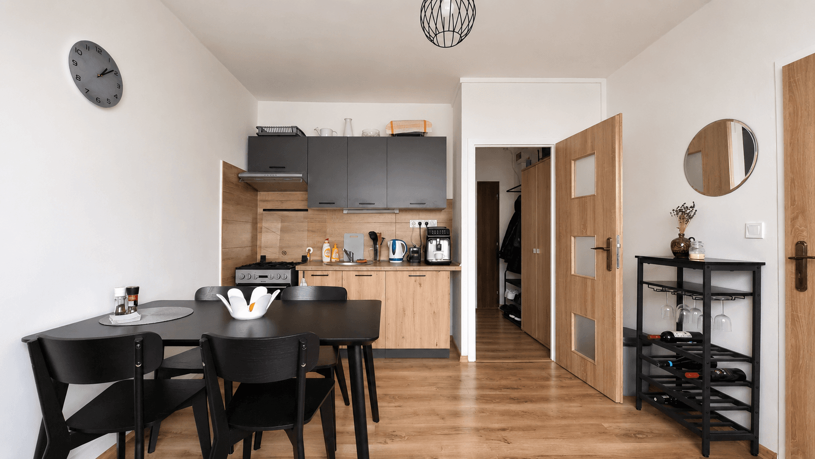 Prenájom bytu 1-izbový 35 m², Krušnohorská, Jirkov, Ústecký kraj Prenájom bytu 1-izbový 35 m², Krušnohorská, Jirkov, Ústecký kraj