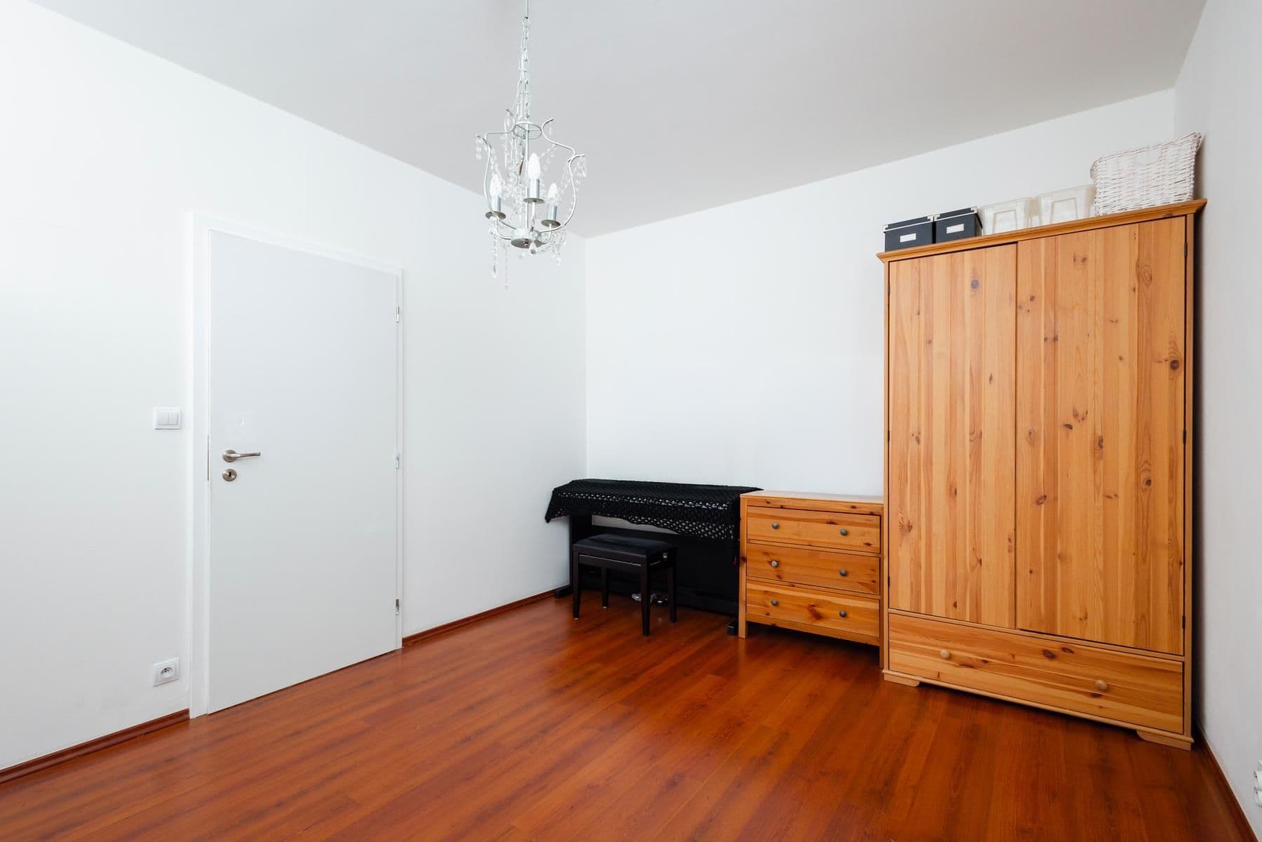 Predaj bytu 3-izbový 74 m², Za Devítkou, Jinočany, Středočeský kraj Predaj bytu 3-izbový 74 m², Za Devítkou, Jinočany, Středočeský kraj