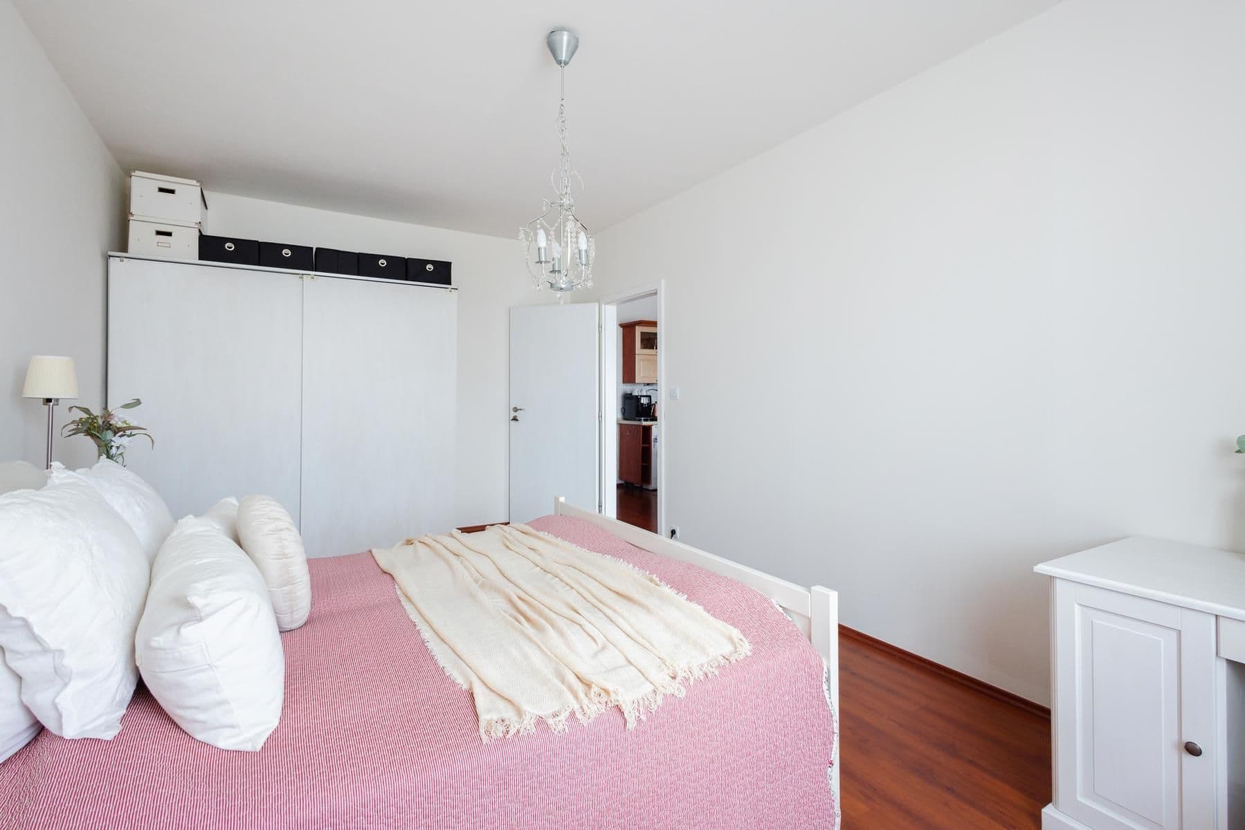 Predaj bytu 3-izbový 74 m², Za Devítkou, Jinočany, Středočeský kraj Predaj bytu 3-izbový 74 m², Za Devítkou, Jinočany, Středočeský kraj