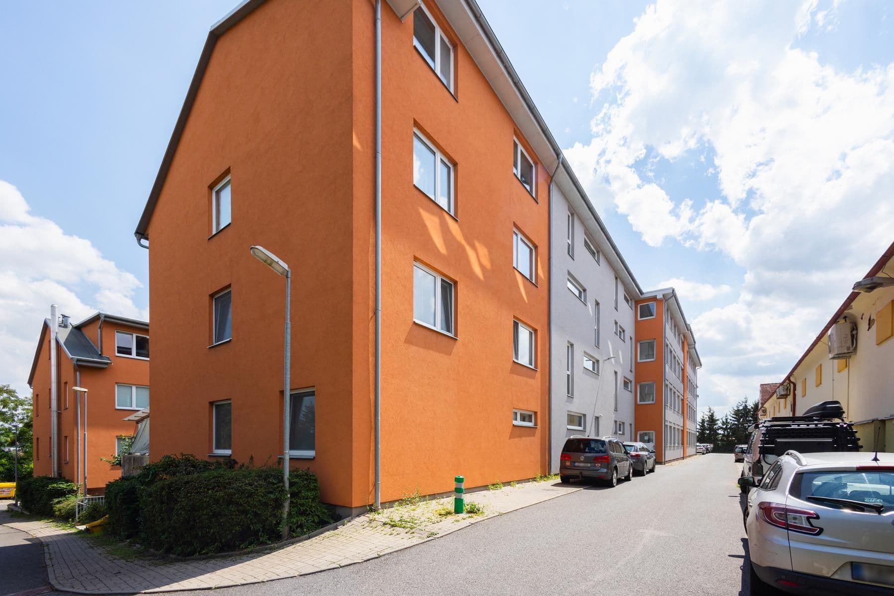 Predaj bytu 3-izbový 74 m², Za Devítkou, Jinočany, Středočeský kraj Predaj bytu 3-izbový 74 m², Za Devítkou, Jinočany, Středočeský kraj