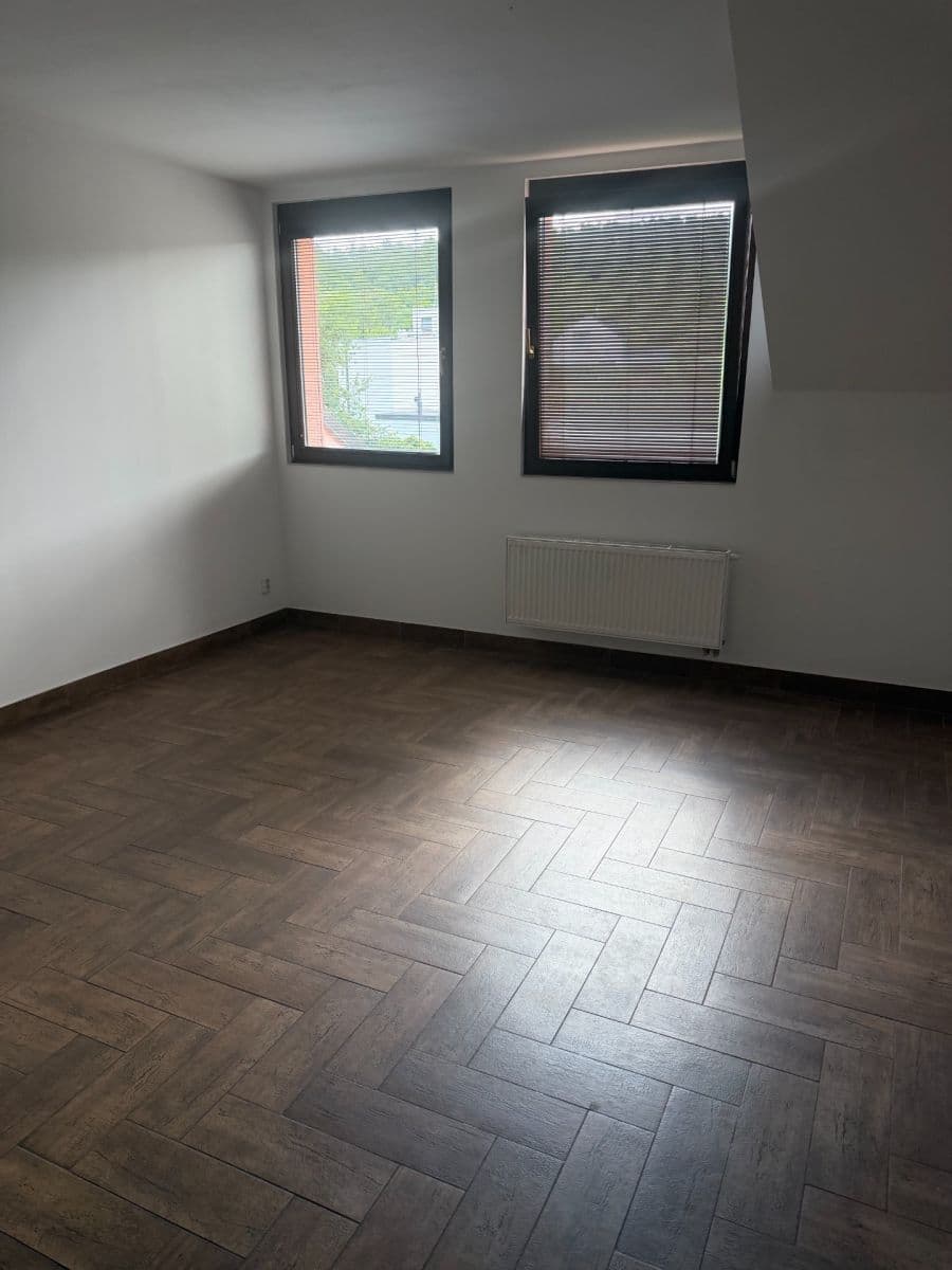 Prenájom bytu 3-izbový 61 m², Na Lhotkách, Praha, Praha Prenájom bytu 3-izbový 61 m², Na Lhotkách, Praha, Praha